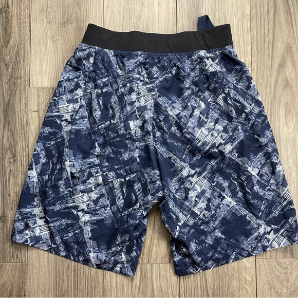 LULULEMON Core 11” City‎ Sights shorts - Picture 1 of 6